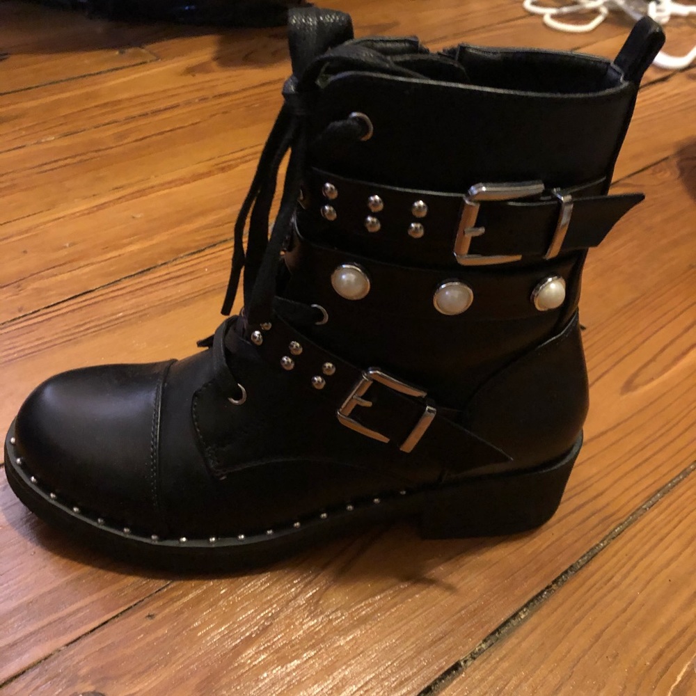 Woman’s boots